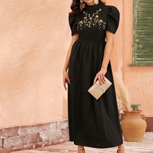 New Black embroidery front puff sleeve Maxi Dress